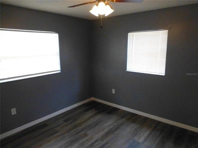 Building Photo - 197 Highland Rd