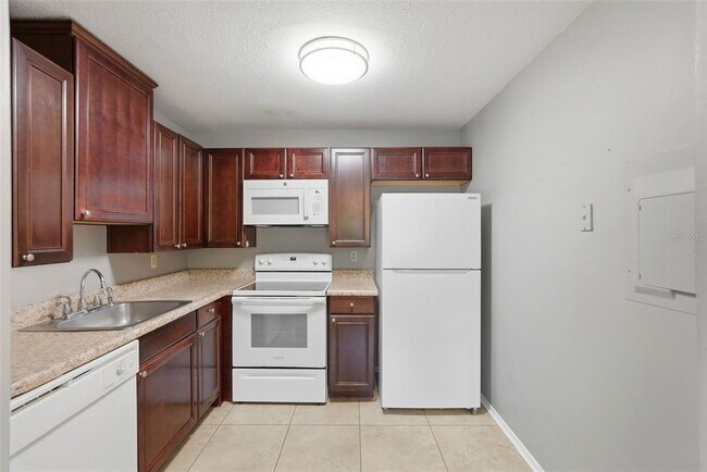 Building Photo - 11709 Raintree Village Blvd