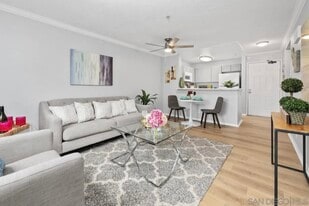 Building Photo - 8889 Caminito Plaza Centro