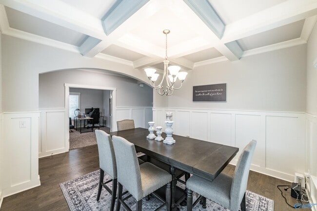 Building Photo - 6 Desert Oak Ct SW