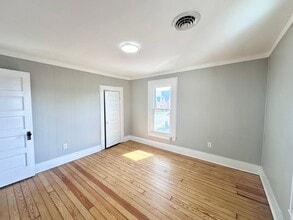 Building Photo - 139-141 W. Sandusky