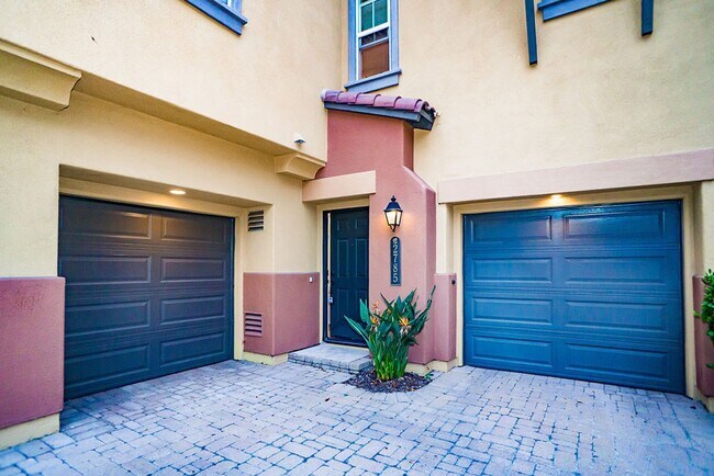 Beautiful townhome in Mission Valley! Ava... - Beautiful townhome in Mission Valley!  Ava...