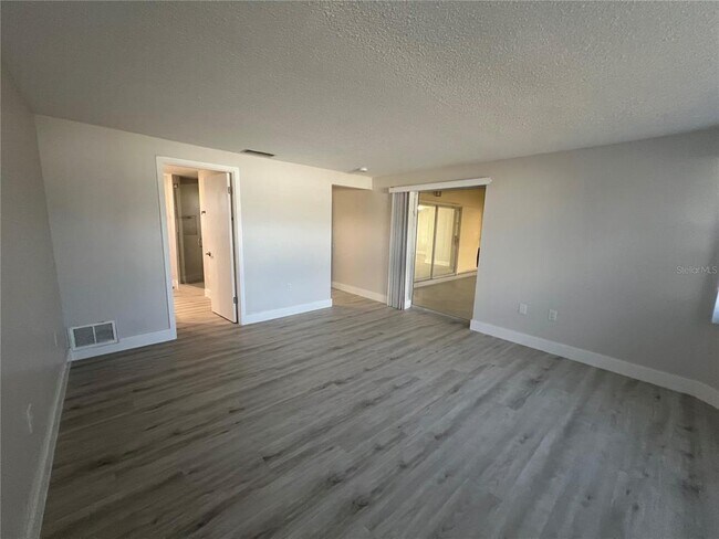 Building Photo - 22328 Yonkers Ave