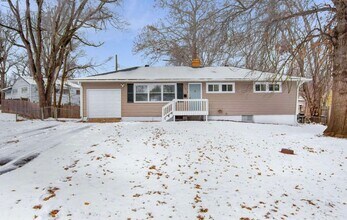 Building Photo - Coming Soon! Stylish 3-Bed, 2-Bath Home wi...