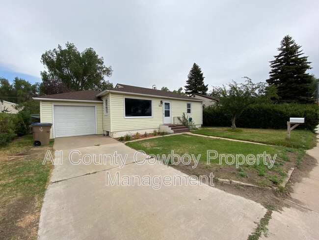 Primary Photo - 1417 Spring Creek Dr