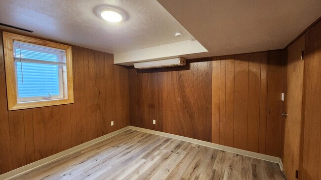 Building Photo - 416 Evans Ave