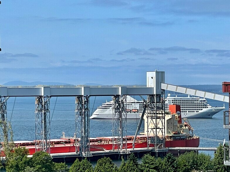 Building Photo - 415 W Mercer St