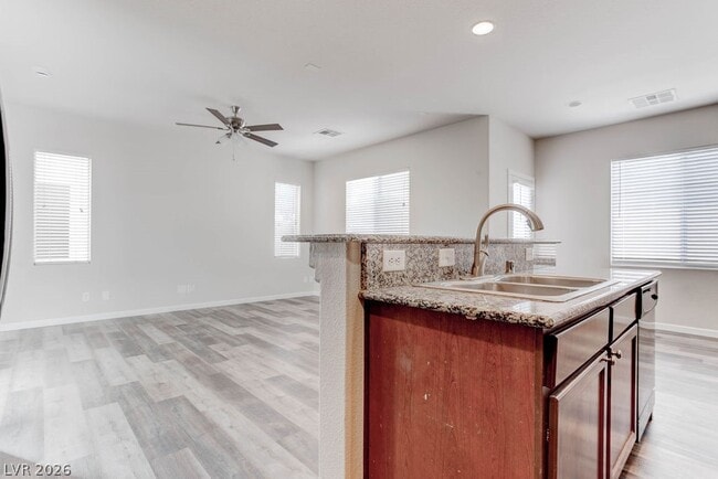 Building Photo - 1133 Via Rocca