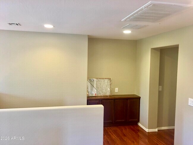 Building Photo - 3271 E Carla Vista Dr
