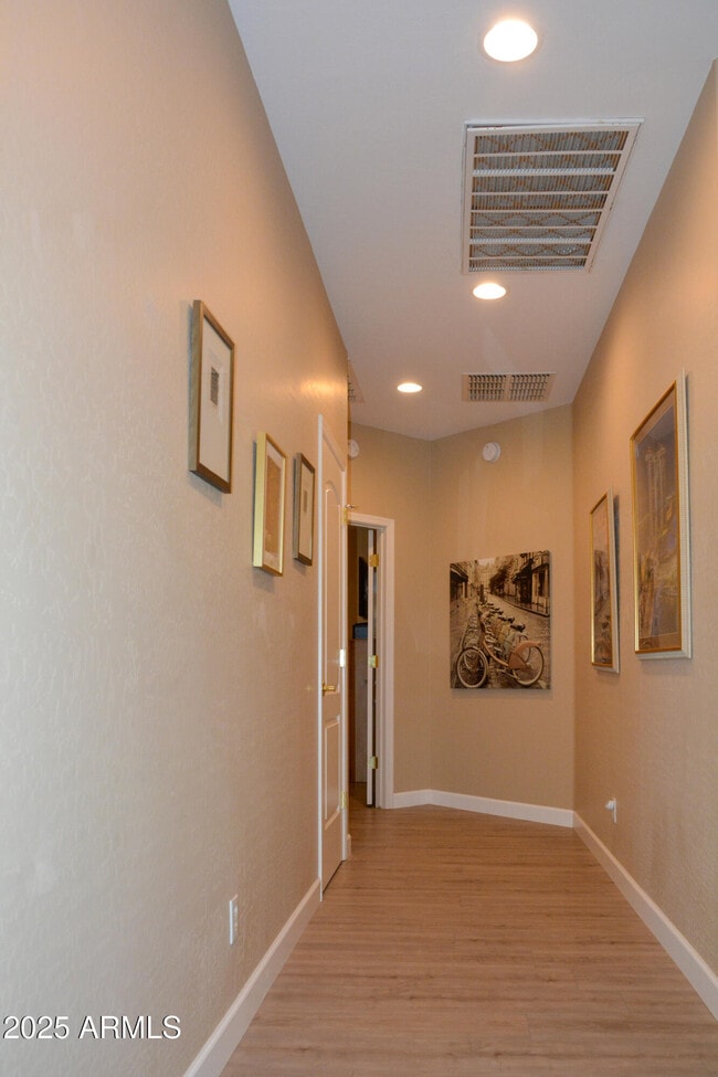 Building Photo - 13436 W La Vina Dr