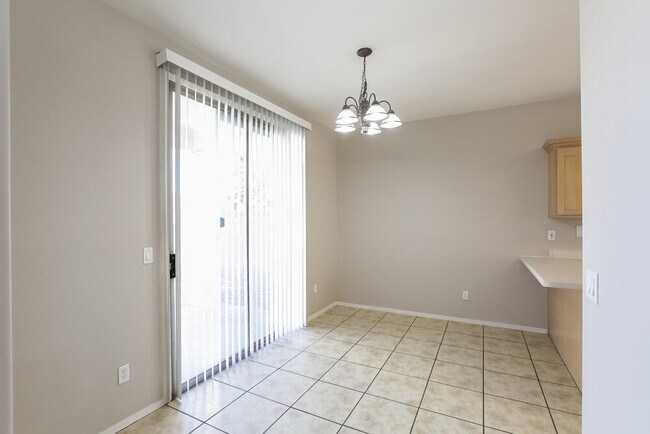 Building Photo - 11402 W Mohave St