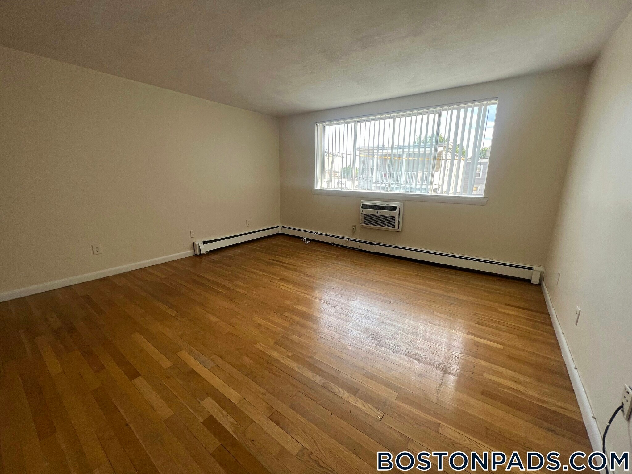 Building Photo - 88 Gardner St