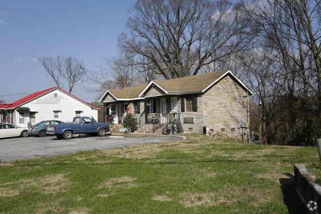 Primary Photo - 2531 Cummings Hwy