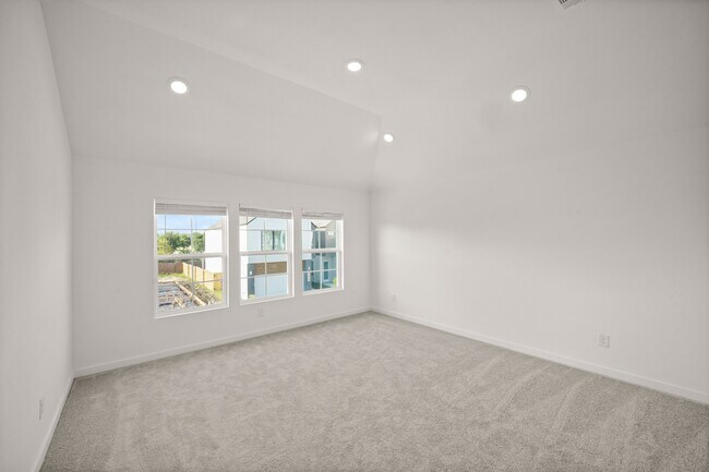 Building Photo - 2207 Diagonal Ln