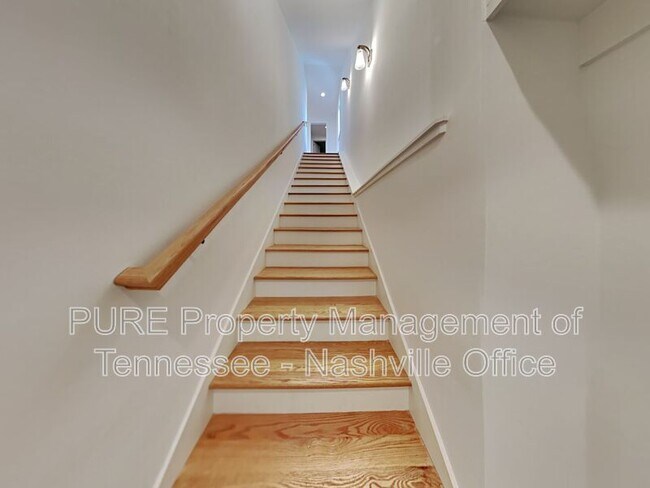Building Photo - 1256 Thomas St