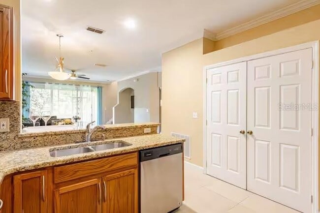 Building Photo - 3041 Ashland Ln S