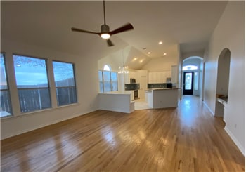 Building Photo - 1827 Mystic St