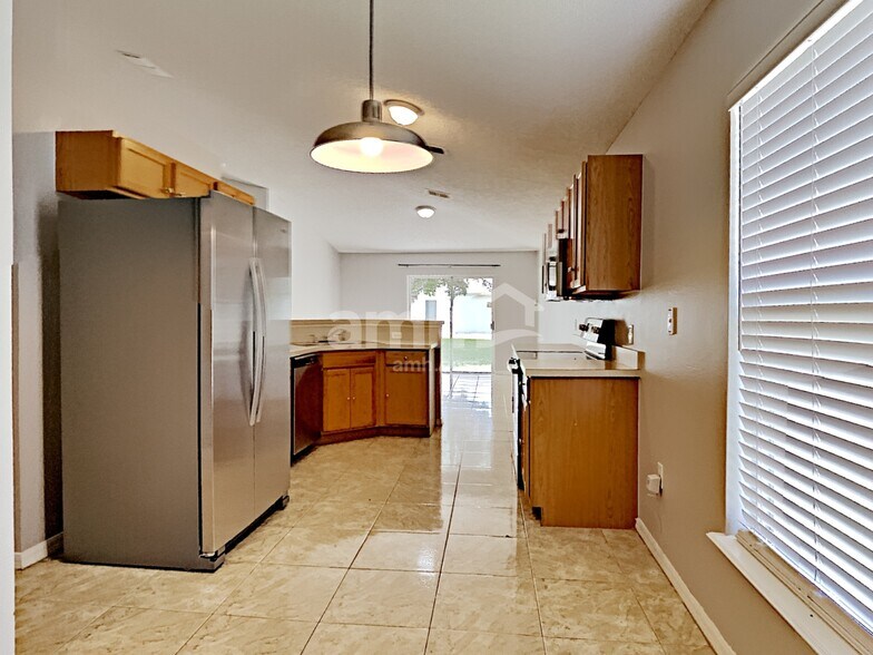 Building Photo - 16918 Corner Hill Ct