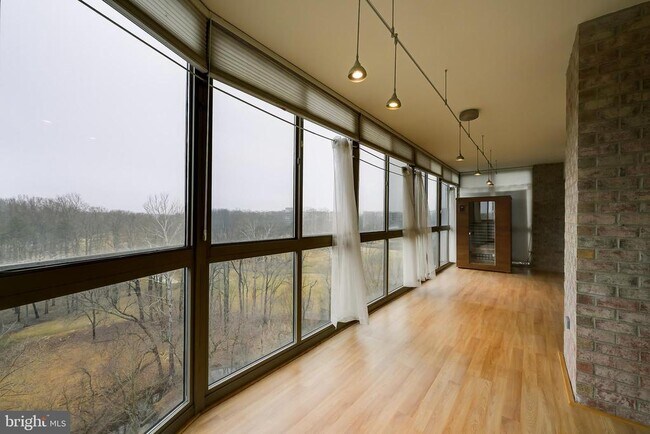 Building Photo - 3100 N Leisure World Blvd