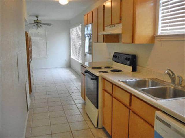 Building Photo - 622 Lisa Dr