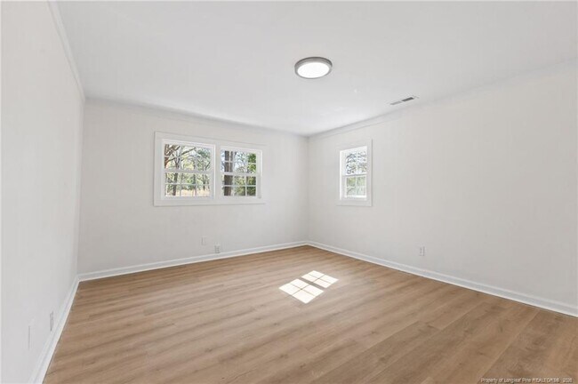 Building Photo - 5109 Higgins St