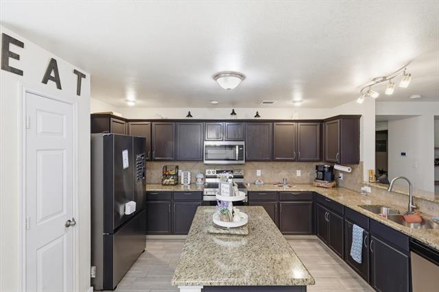 Building Photo - 14820 Ledgeview Ct