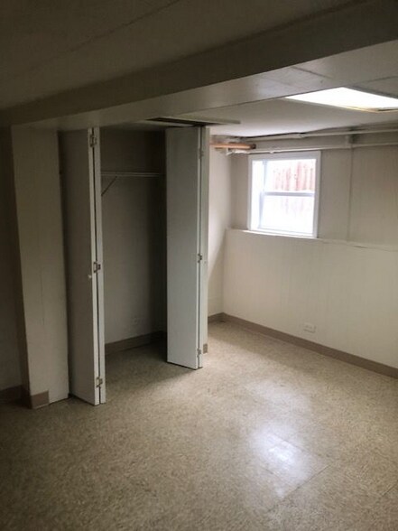 Building Photo - 2529 N Austin Ave