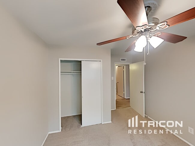 Building Photo - 4621 Tarry Dr