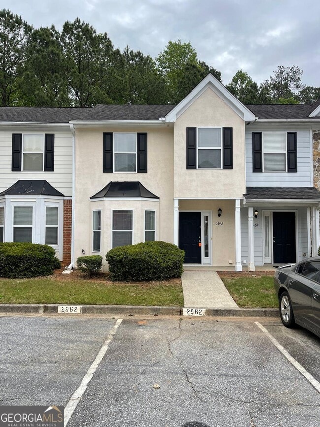 Building Photo - 2962 Stonecrest Ln