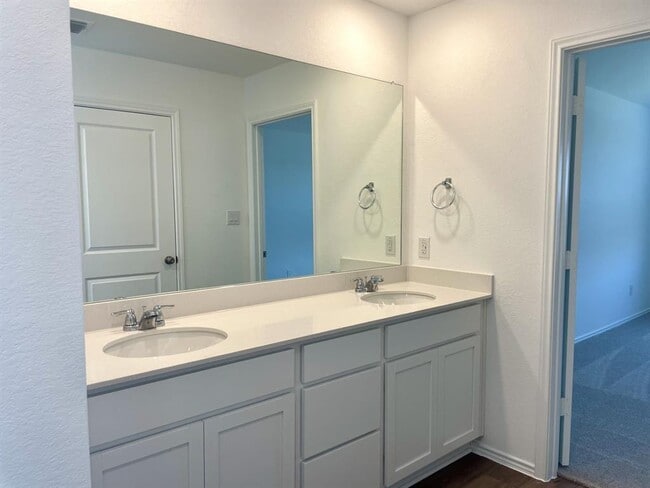 Building Photo - 162 Agua Azul Bnd