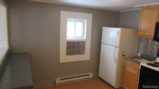 Building Photo - 301 S East St