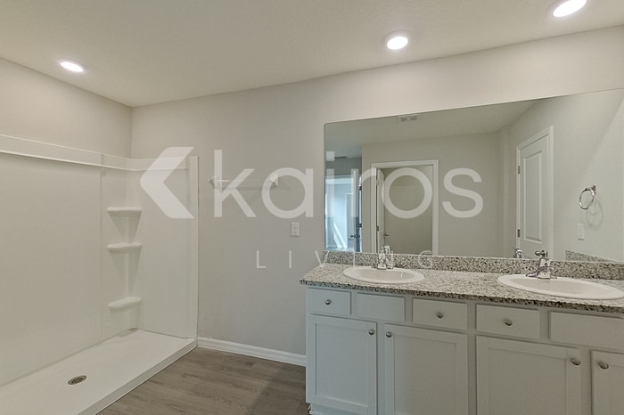 Building Photo - 8610 SW 44th Ct