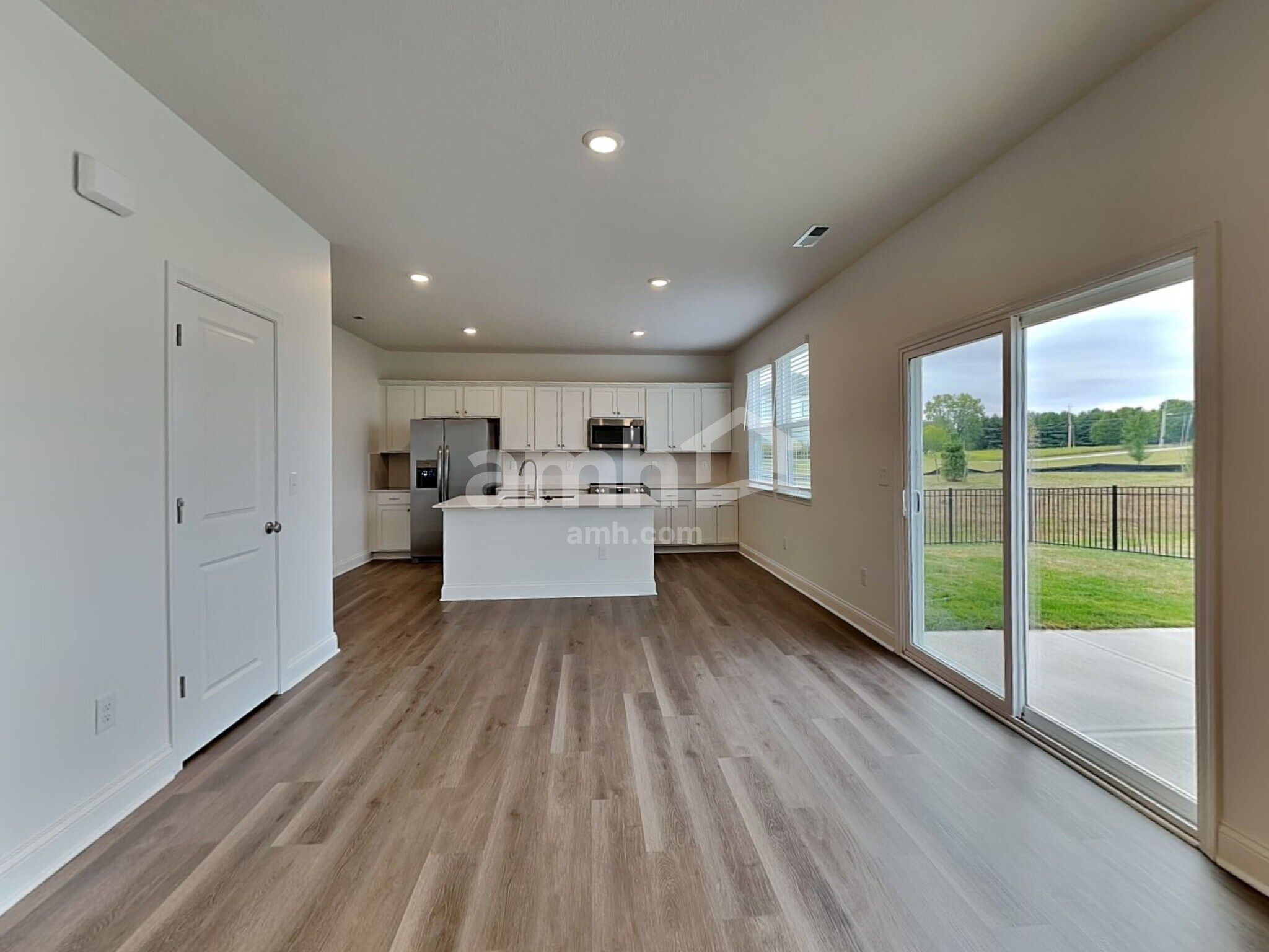 Building Photo - 318 Pine Hill Court