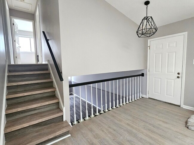 Building Photo - 1149 N Cardinal Dr