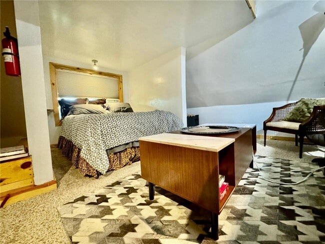 Building Photo - 1464 W Minnehaha Ave