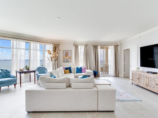 Building Photo - 4201 Bayshore Blvd