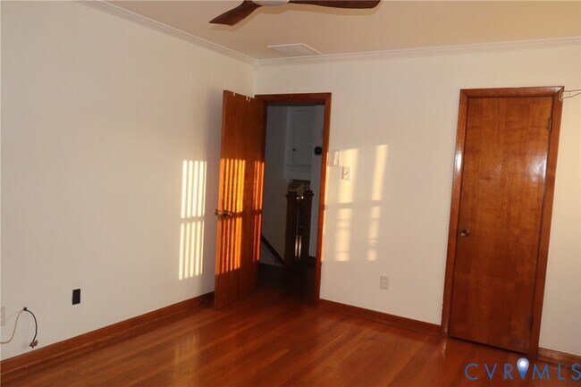 Building Photo - 515 Danray Dr