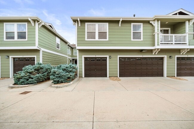 Building Photo - Modern 3BD, 2.5BA Cottonwood Condo with At...