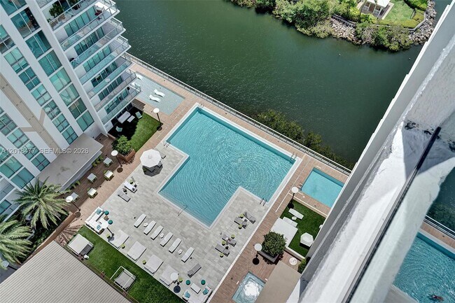 Building Photo - 330 Sunny Isles Blvd