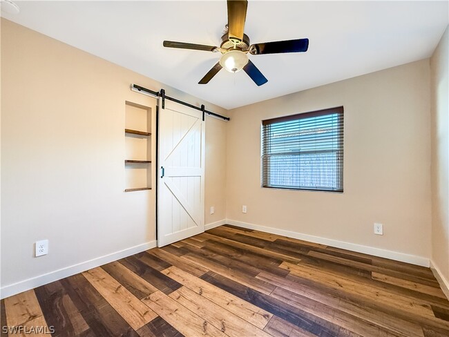 Building Photo - 2115 St Croix Ave