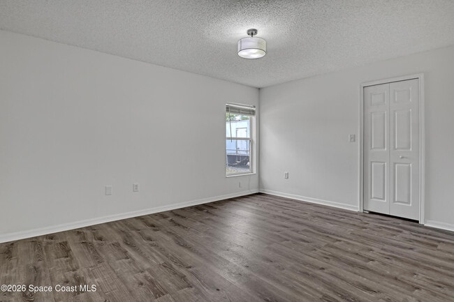 Building Photo - 1561 Sandusky St SE