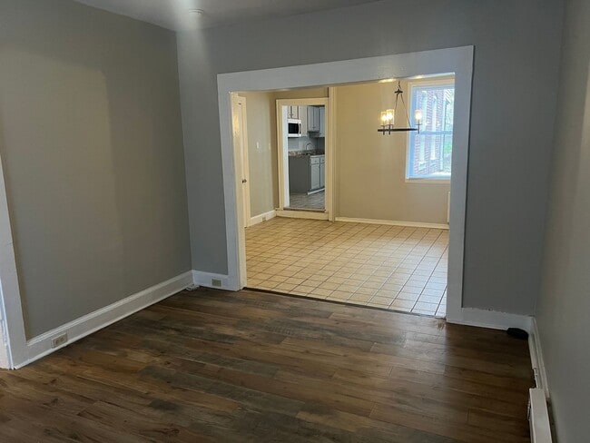 Building Photo - Recently Remodeled 4 Bedroom, 1.5 Bathroom House In Lancaster City