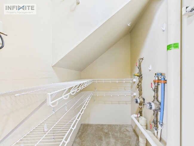 Building Photo - Move In Ready 3 Bedroom!