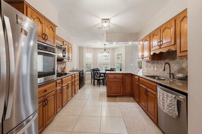 Building Photo - 855 Mande Ct