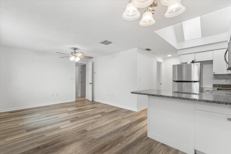 Building Photo - 200 San Lorenzo Ave