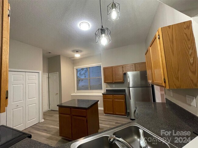 Building Photo - 8307 Belstead Brook Ct