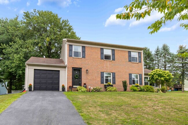 Building Photo - 24 Knollwood Dr