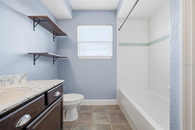 Building Photo - 159 Hopewell Dr