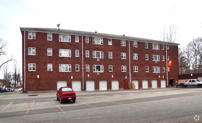 Building Photo - Lamplight Condominiums