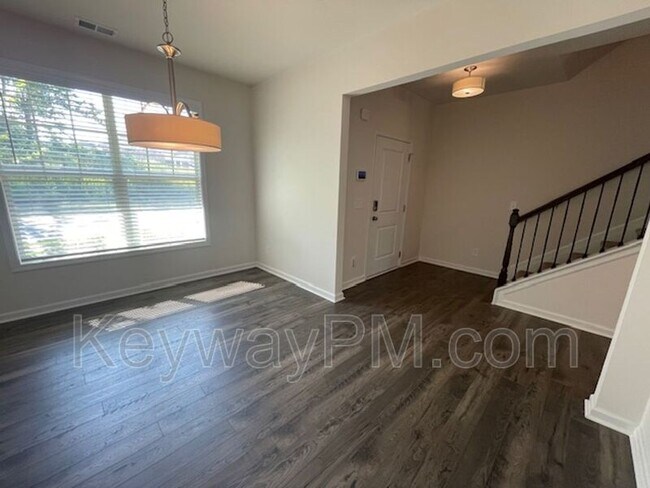 Building Photo - 6058 High Top Ln